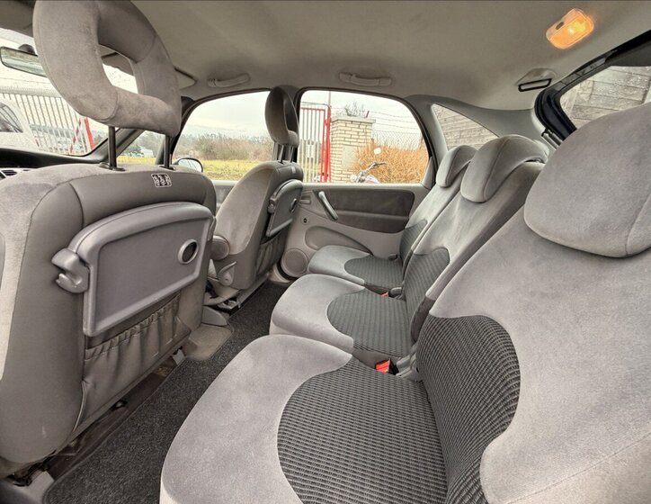 Citroën Xsara Picasso 13