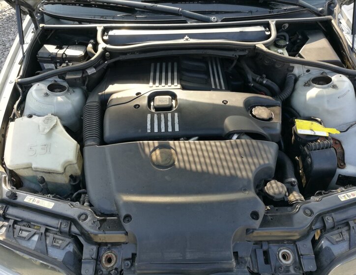 BMW Řada 3 Sedan / Limuzína 2,0 l 100 kw