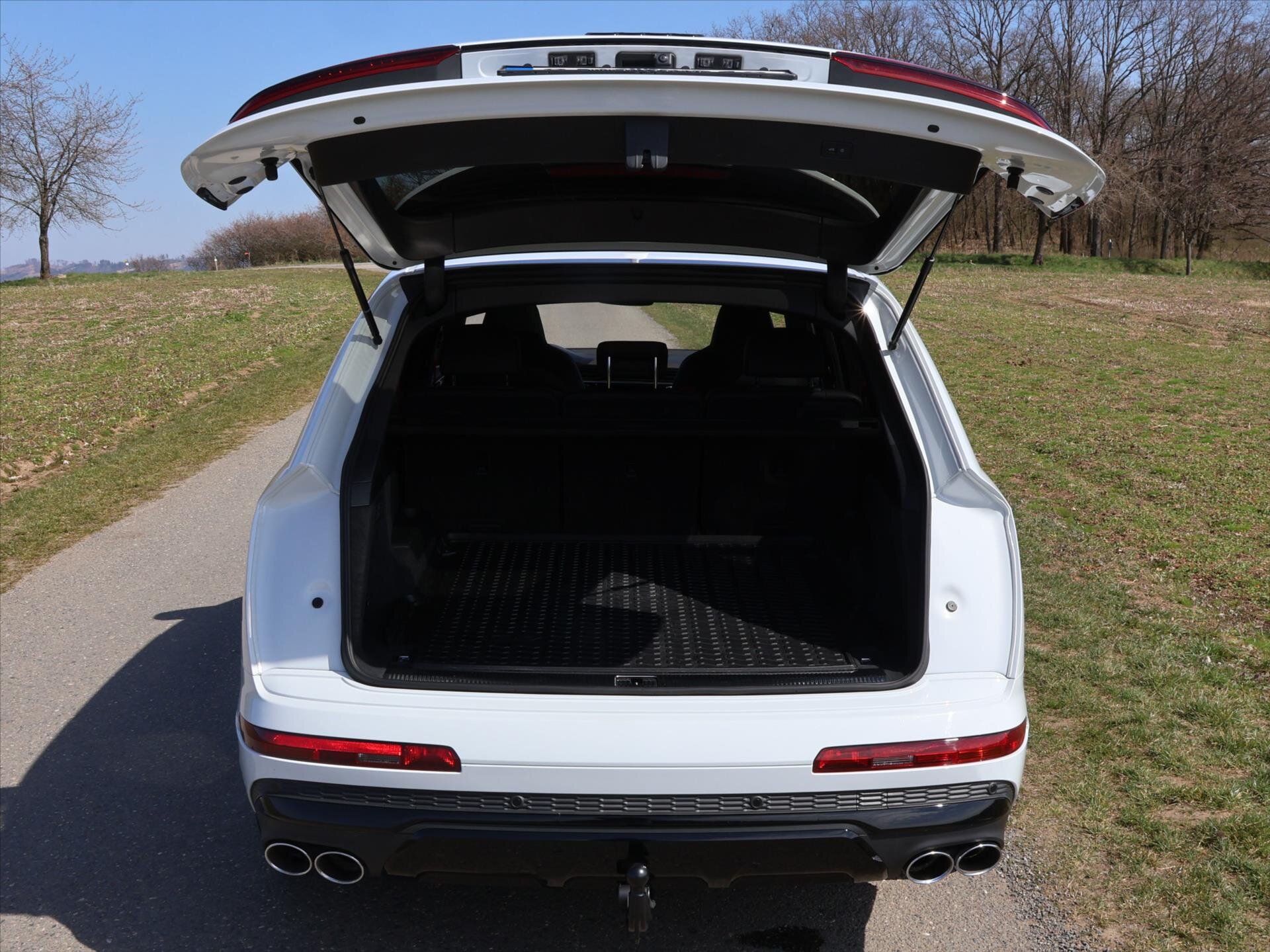 Audi SQ7 SUV / Terénní 4,0 l 373 kw