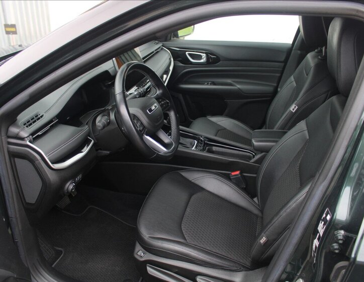 Jeep Compass SUV / Terénní 1,3 l 110 kw