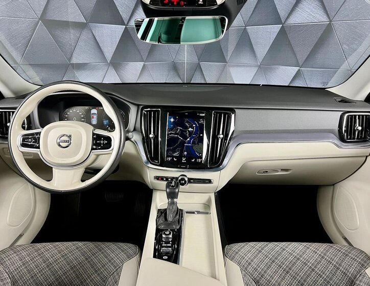 Volvo V60 Kombi 2,0 l 110 kw