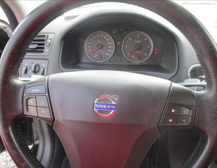 Volvo V50 Kombi 2,0 l 100 kw