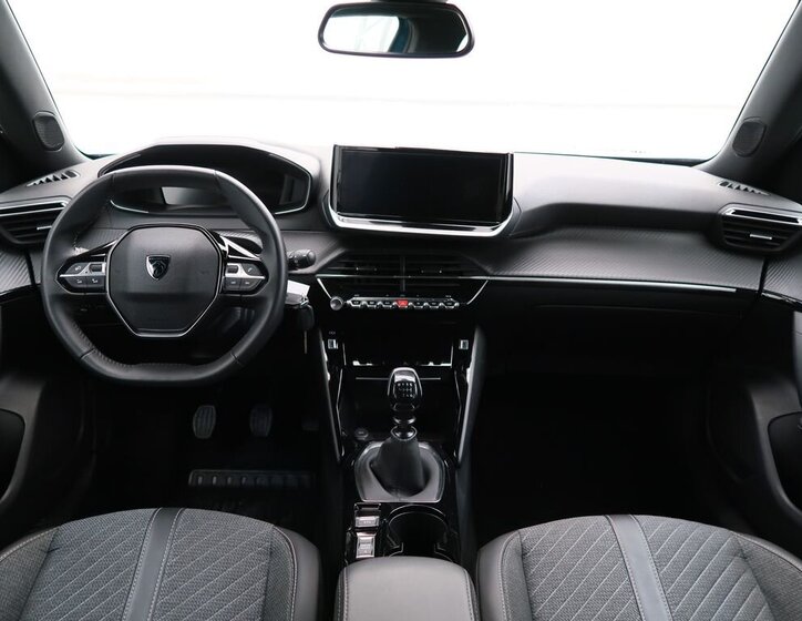 Peugeot 2008 SUV / Terénní 1,2 l 74 kw