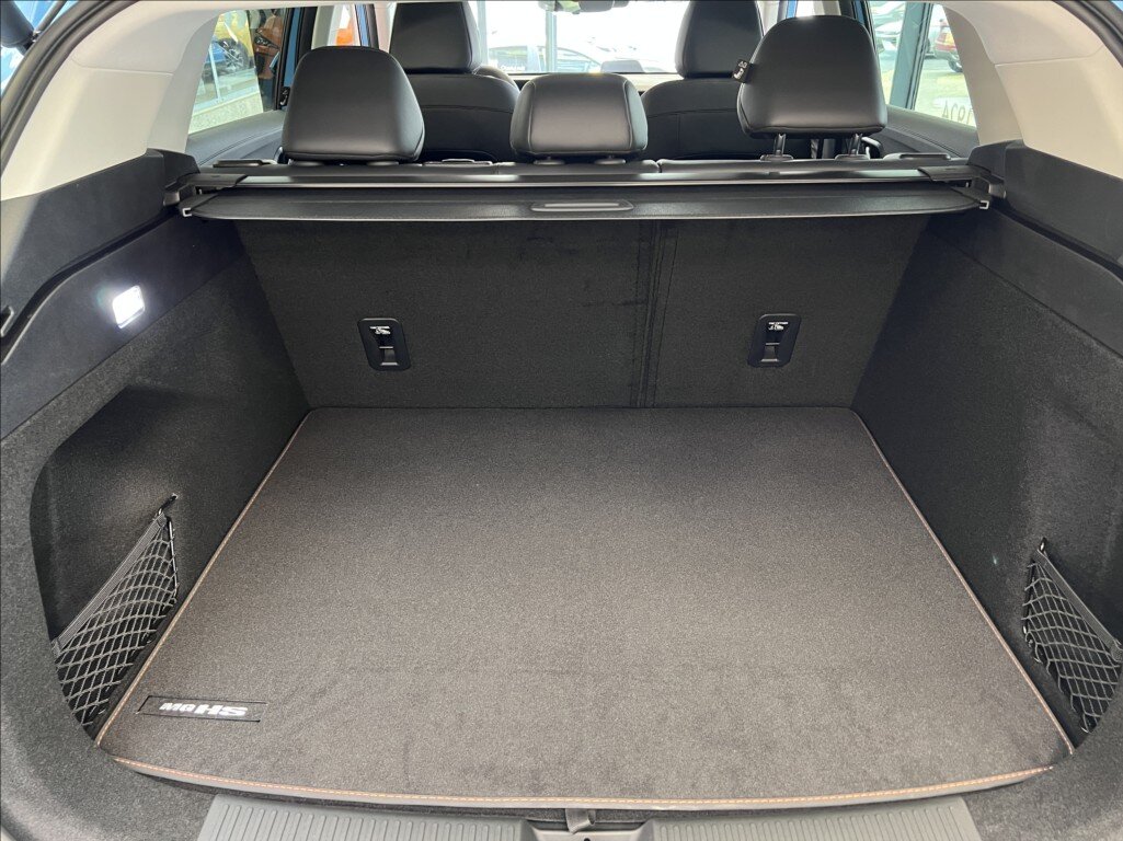 MG HS SUV 1,5 l 200 kw