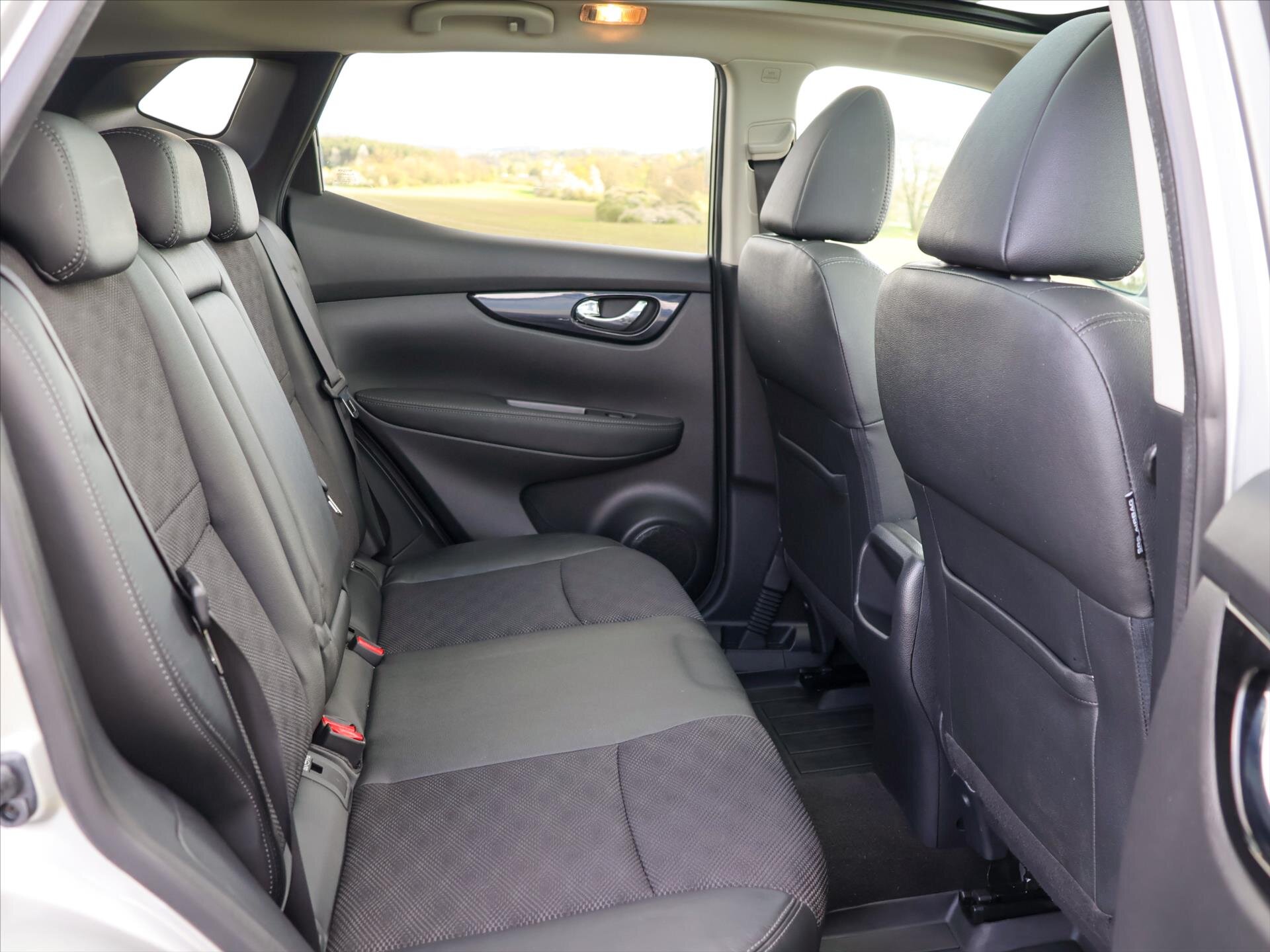 Nissan Qashqai SUV / Terénní 1,2 l 85 kw