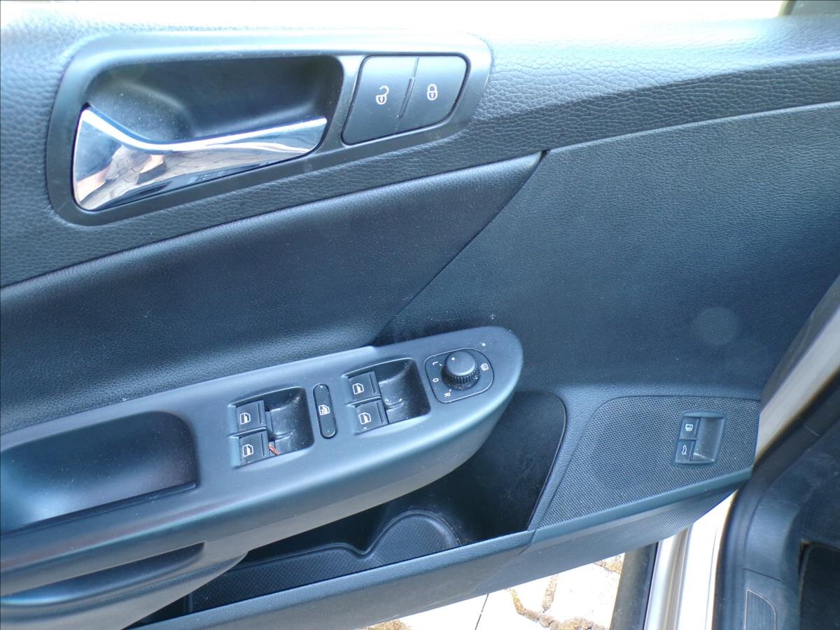 Volkswagen Passat Kombi 2,0 l 147 kw