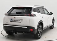 Peugeot 2008 SUV / Terénní 1,5 l 81 kw