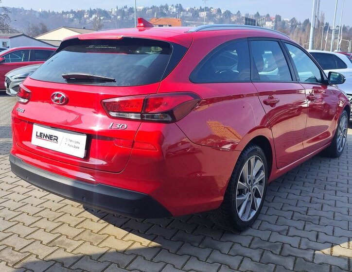 Hyundai i30 Kombi 1,4 l 103 kw