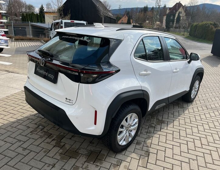 Toyota Yaris Cross SUV / Terénní 1,5 l 68 kw