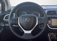 Suzuki SX4 S-Cross SUV / Terénní 1,4 l 103 kw