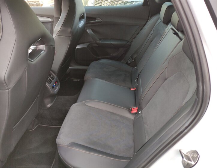 Cupra Formentor SUV / Terénní 2,0 l 245 kw