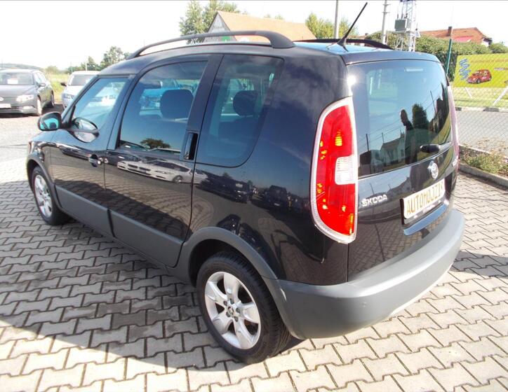 Škoda Roomster 11