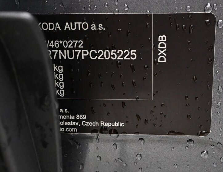 Škoda Karoq SUV 1,5 l 110 kw