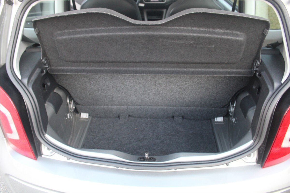 Volkswagen up! Hatchback 999,0 44 kw