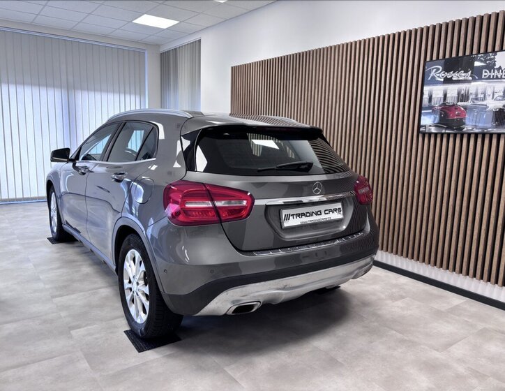 Mercedes-Benz GLA Kombi 1,6 l 90 kw