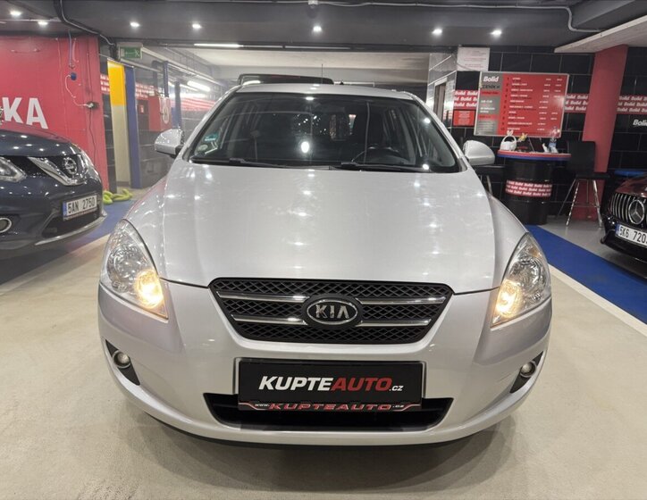 KIA Ceed Hatchback 1,4 l 80 kw