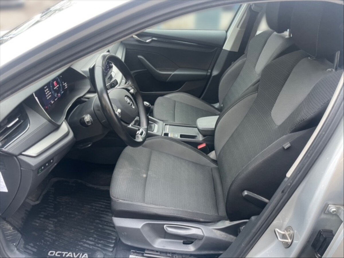 Škoda Octavia Kombi 2,0 l 85 kw