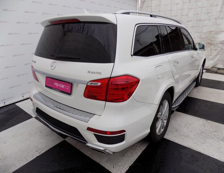 Mercedes-Benz GL 7