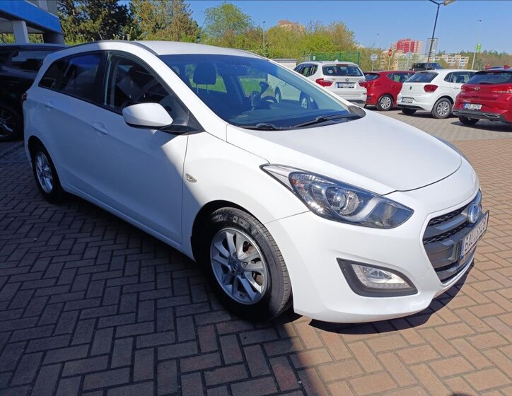 Hyundai i30 Kombi 1,6 l 88 kw