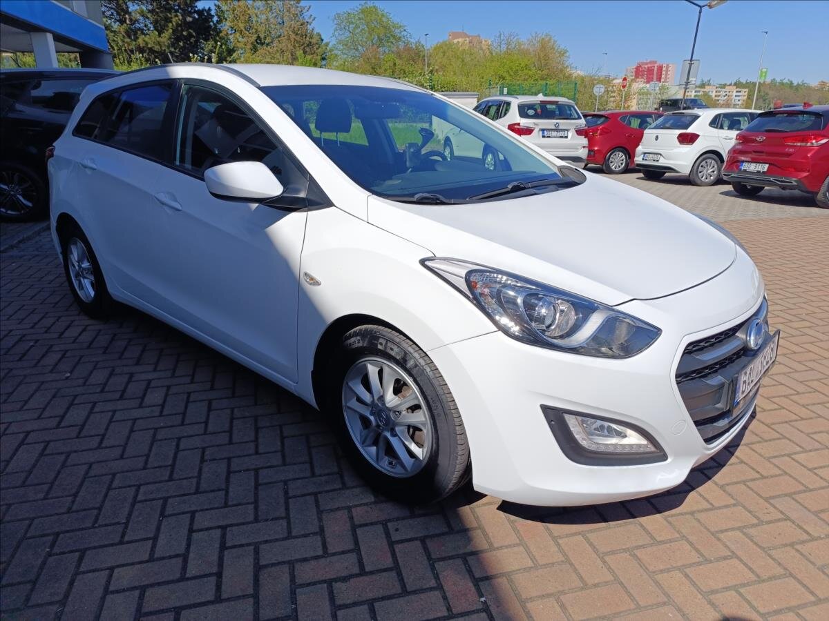 Hyundai i30 Kombi 1,6 l 88 kw