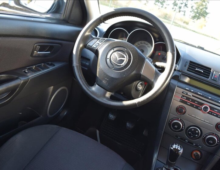 Mazda 3 Hatchback 1,3 l 62 kw