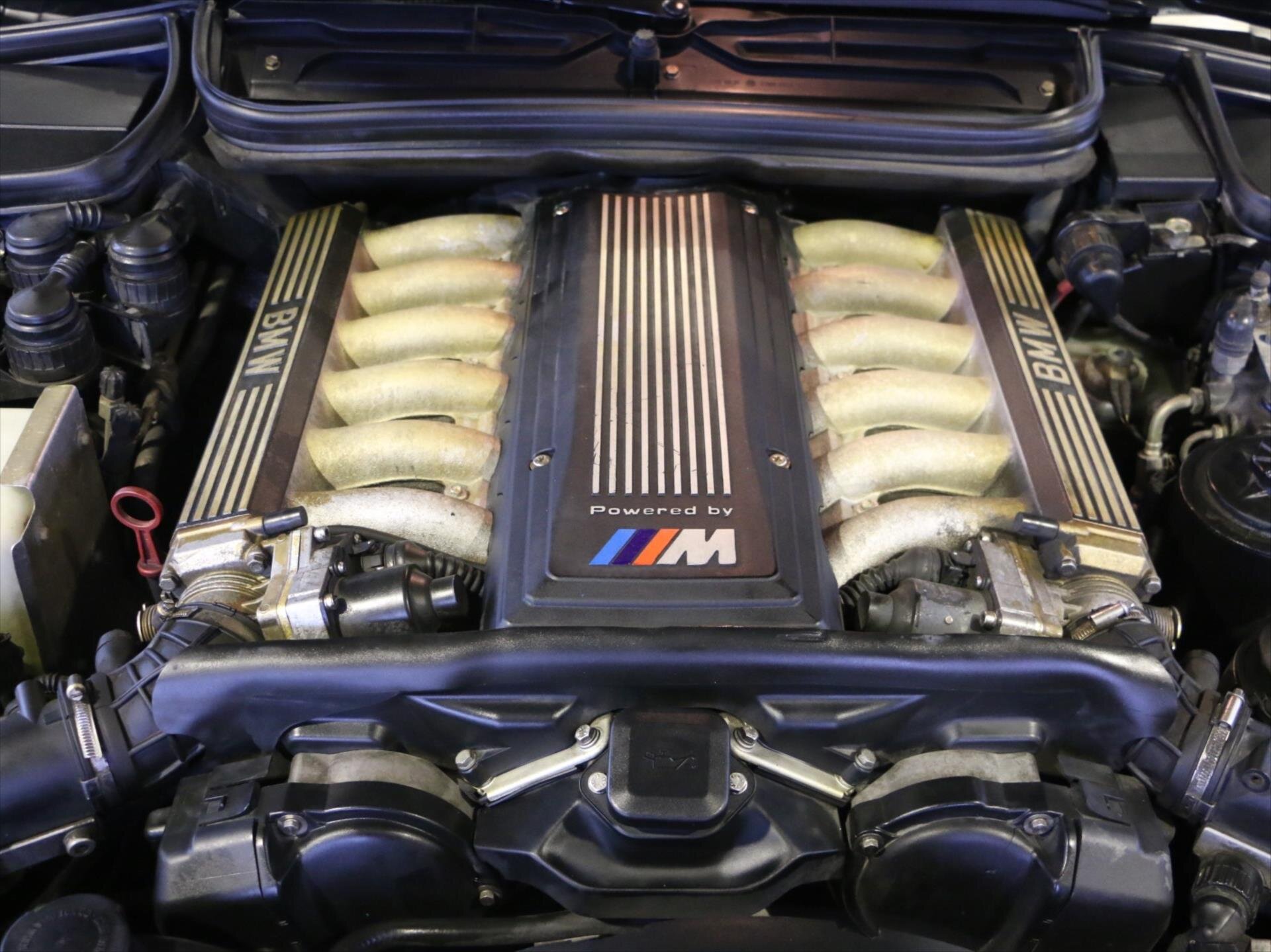 BMW Řada 8 Kupé 5,6 l 280 kw