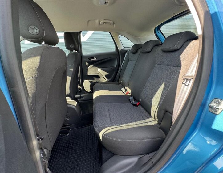 Opel Crossland SUV / Terénní 1,2 l 81 kw