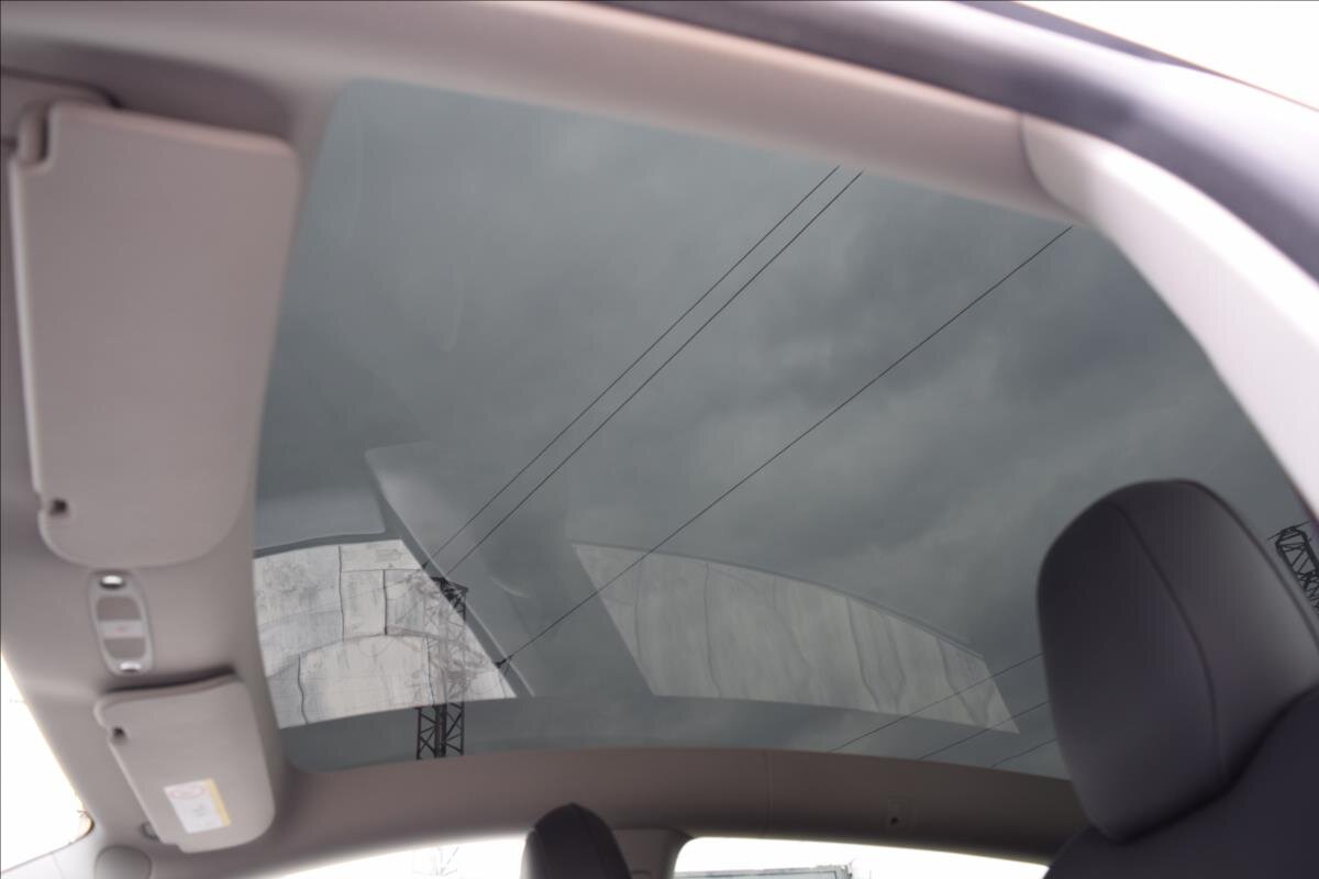 Tesla Model Y SUV / Terénní 0,0 378 kw