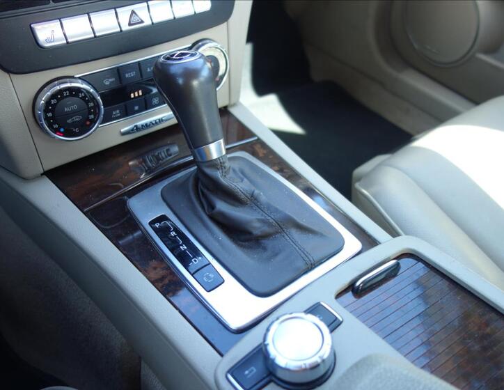 Mercedes-Benz Třídy C 25