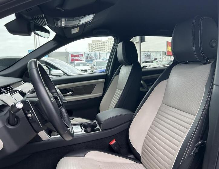 Land Rover Discovery Sport 8