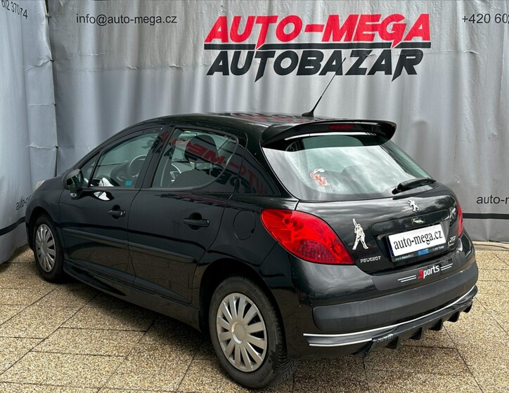 Peugeot 207 8