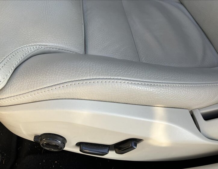 Volvo V60 Kombi 2,0 l 145 kw