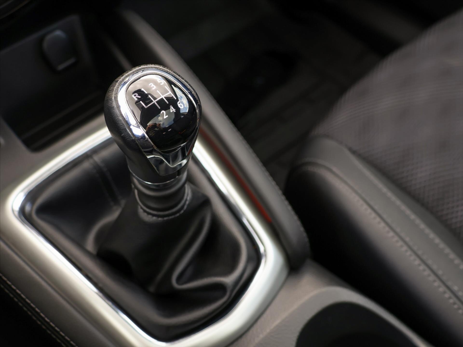 Nissan Qashqai SUV / Terénní 1,2 l 85 kw