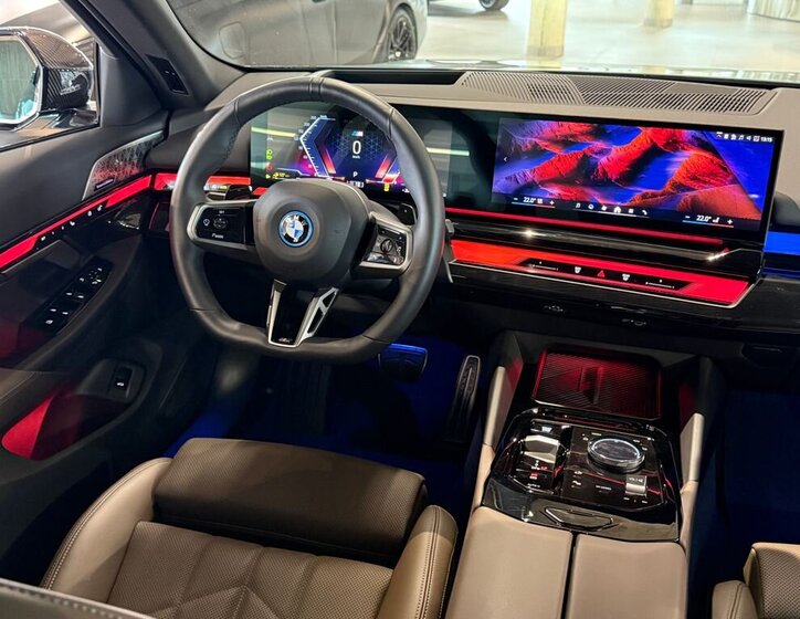 BMW Řada 5 Sedan / Limuzína 3,0 l 360 kw