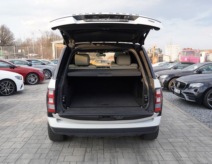 Land Rover Range Rover SUV / Terénní 4,4 l 250 kw