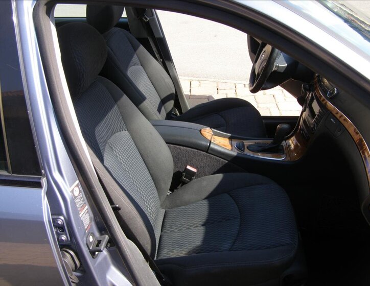 Mercedes-Benz Třídy E 24