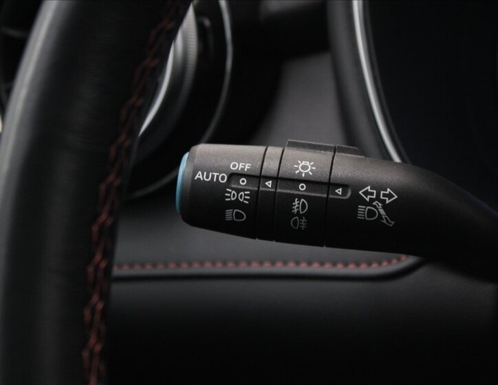 MG EHS SUV / Terénní 1,5 l 190 kw