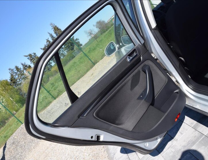 Volkswagen Jetta Kombi 1,4 l 90 kw