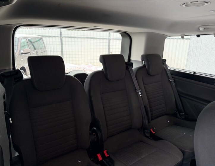 Ford Tourneo Custom 20