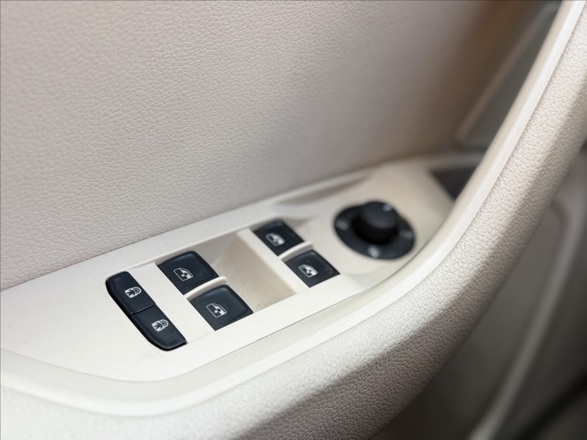 Škoda Superb Kombi 2,0 l 140 kw