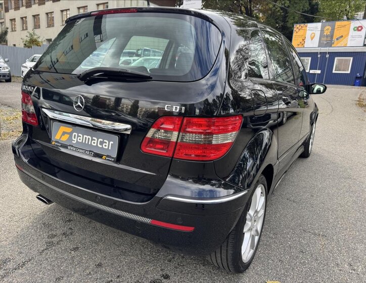 Mercedes-Benz Třídy B 9