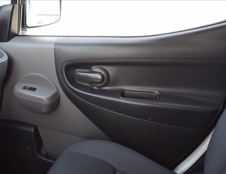 Nissan NV200 MPV 1,6 l 81 kw