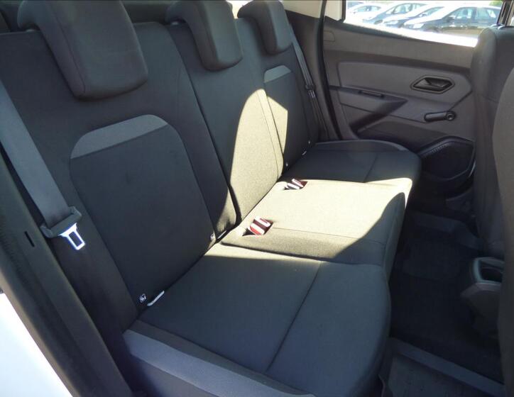 Dacia Duster 31