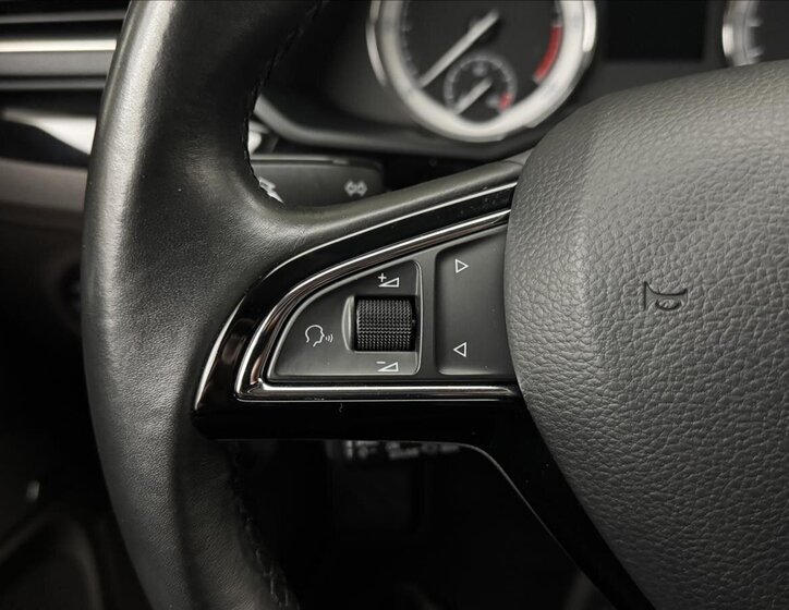 Škoda Superb Kombi 2,0 l 110 kw