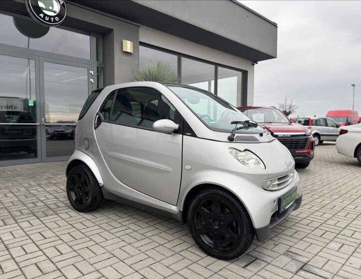 Smart Fortwo Kupé 698,0 45 kw