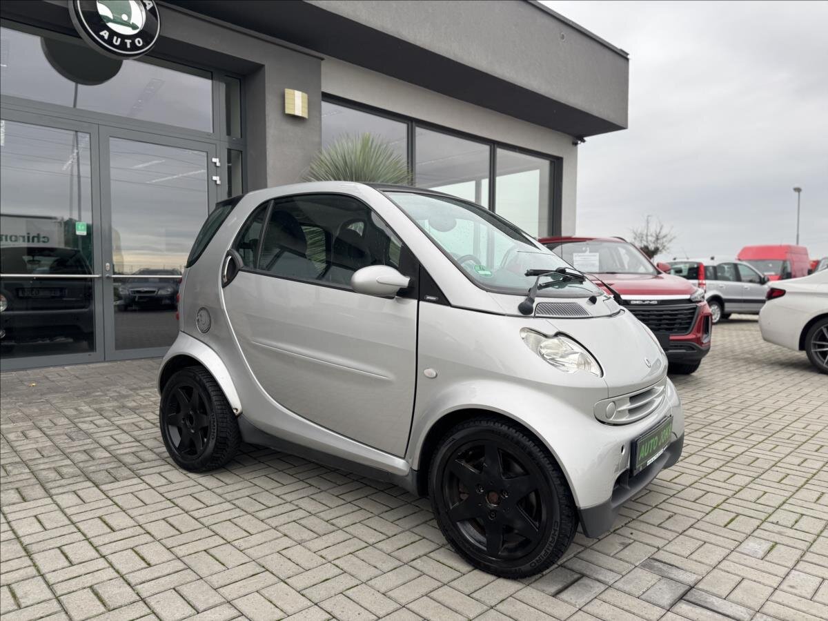 Smart Fortwo Kupé 698,0 45 kw