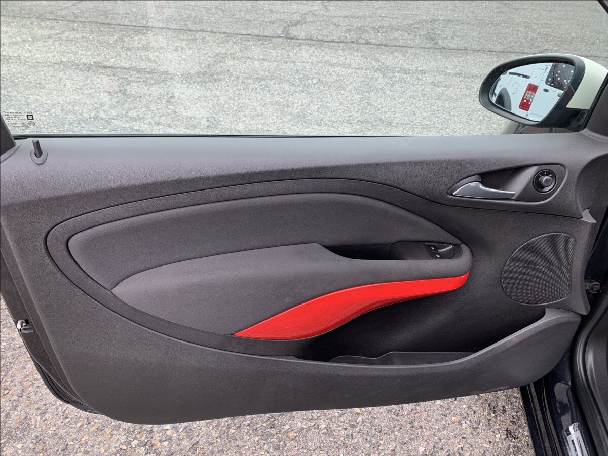 Opel Adam Hatchback 1,4 l 64 kw