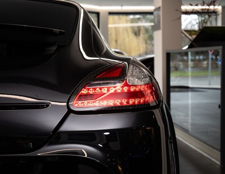 Porsche Panamera Sedan 4,8 l 294 kw