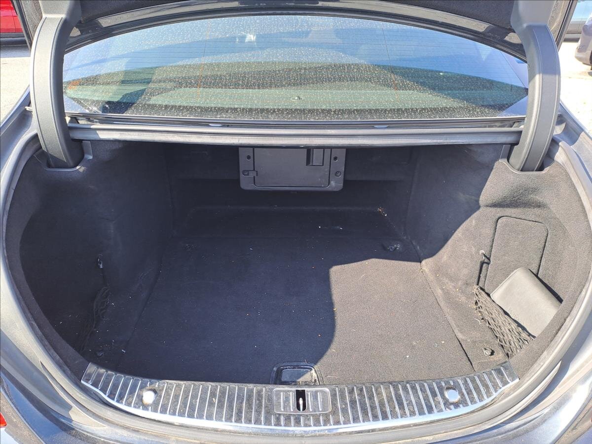 Mercedes-Benz Třídy S Sedan / Limuzína 3,0 l 190 kw