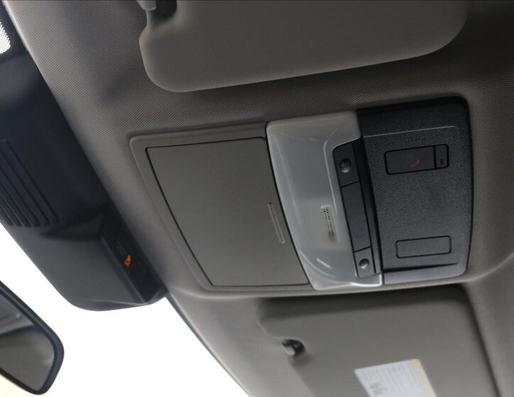 Mitsubishi Outlander SUV 2,4 l 162 kw